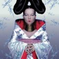 ビョーク(Björk)おすすめ名盤『Homogenic』レビュー｜Radioheadのトム・ヨークが「最も美しい」と語った名曲収録——アイスランドの天才による異形の傑作に迫る