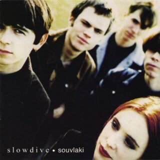 スロウダイヴ(Slowdive)おすすめ名盤『Souvlaki』レビュー｜「ヒトラーより嫌い」と言われたシューゲイザーバンドが、30年後にフジロックのメインステージを埋めた理由