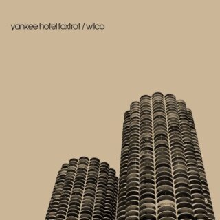 ウィルコ(Wilco)おすすめ名盤『Yankee Hotel Foxtrot』レビュー｜ピッチフォーク10点満点のオルタナティブ・カントリー傑作——3コードの骨格とノイズが融合した瞬間