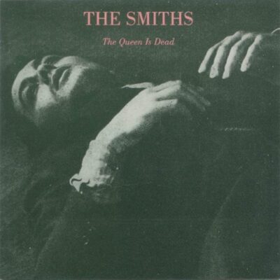 ザ・スミス(The Smiths)おすすめ名盤『The Queen Is Dead』レビュー｜モリッシーとジョニー・マー、2人の天才が英国ロック史に残る傑作を生んだ