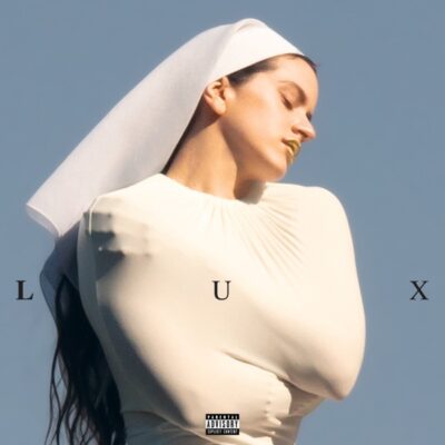 ロサリア(ROSALÍA)おすすめ名盤『LUX』レビュー｜14言語、ロンドン交響楽団、世界中の女性聖人——2025年最高評価のアルバムが鳴らした「光」の正体