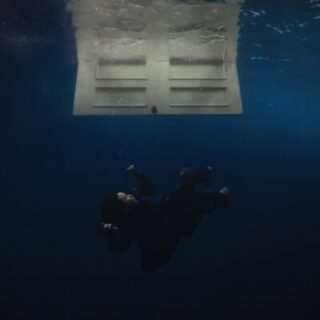 ビリー・アイリッシュ(Billie Eilish)おすすめ名盤『HIT ME HARD AND SOFT』レビュー｜なぜ名曲「Birds of a Feather」は美しいのか——シンプルなコード進行に秘められた魔法